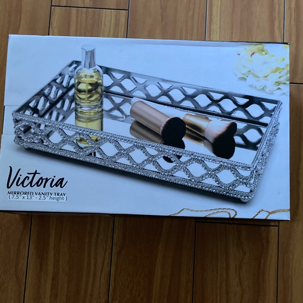 Silver Mirrored Vanity Tray